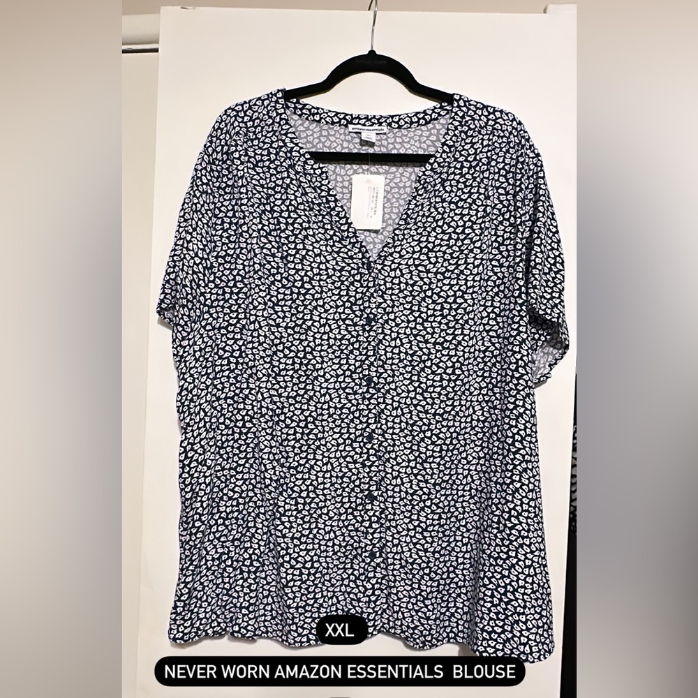Amazon Essentials Blue & White Button up